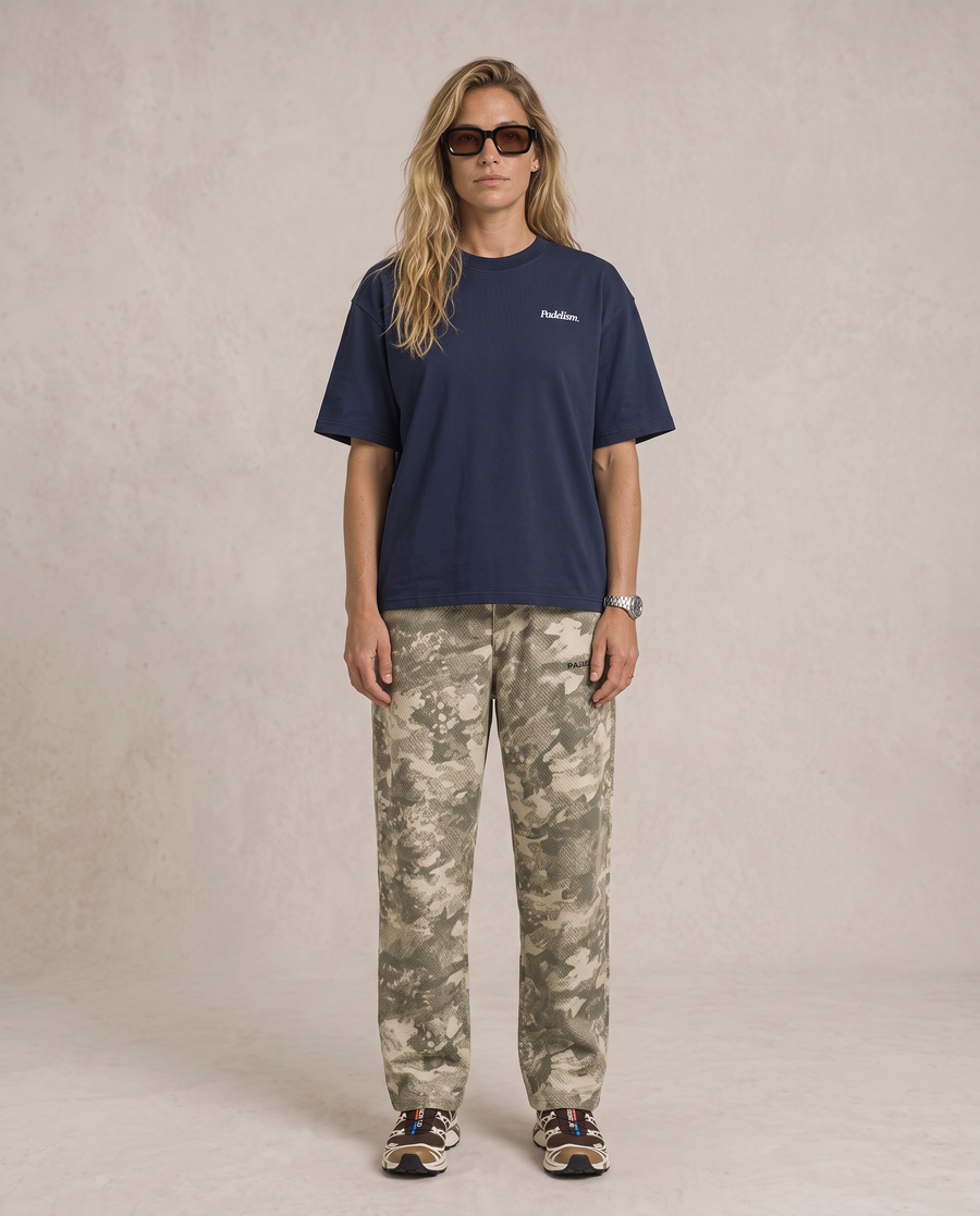 Focus Heavyweight T-shirt in Navy — female front