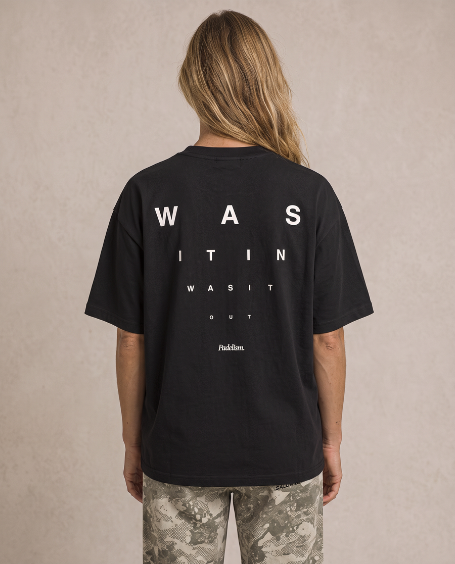 Focus Heavyweight T-shirt in Black — female back print detail