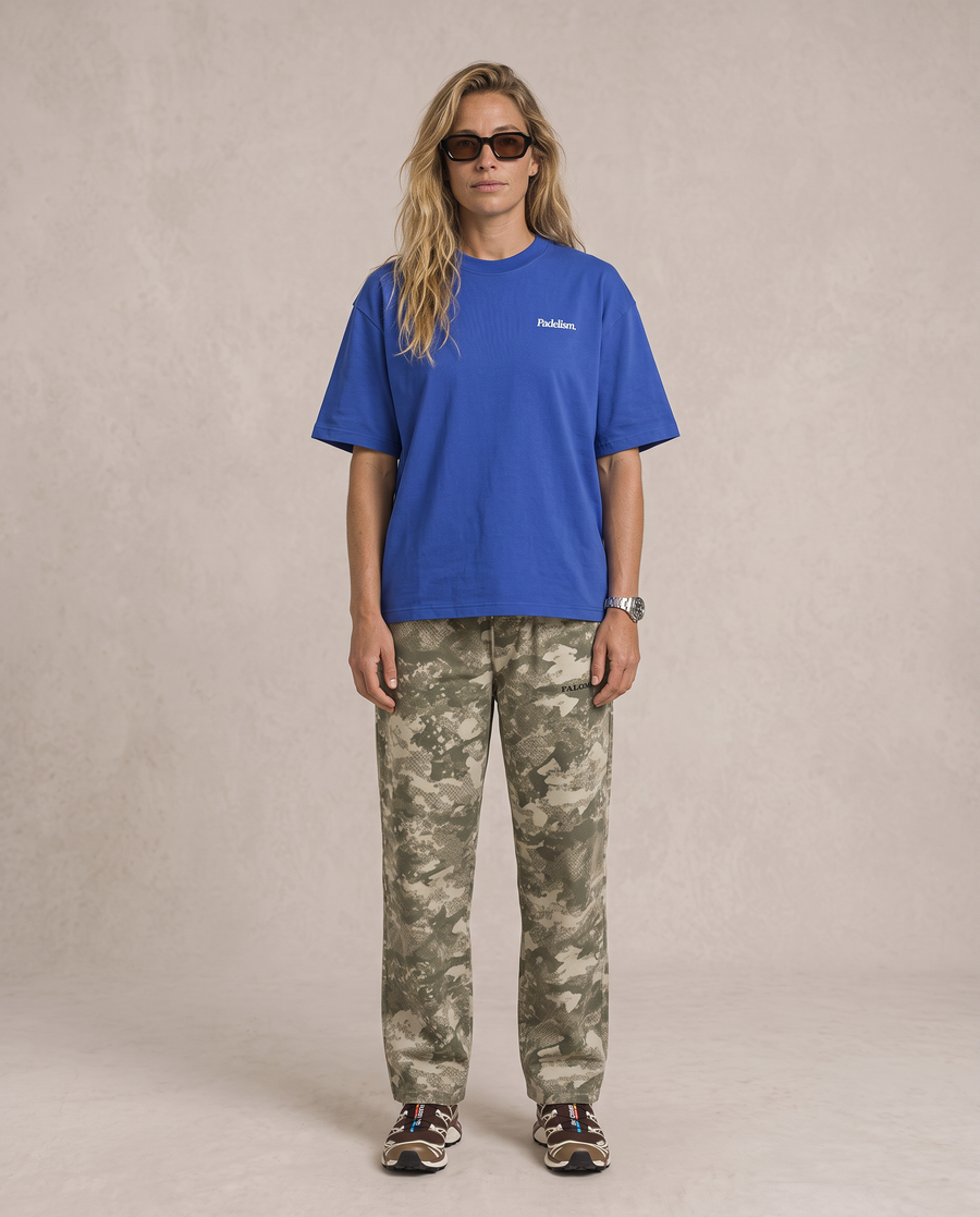 Focus Heavyweight T-shirt in Colorful Blue — female front